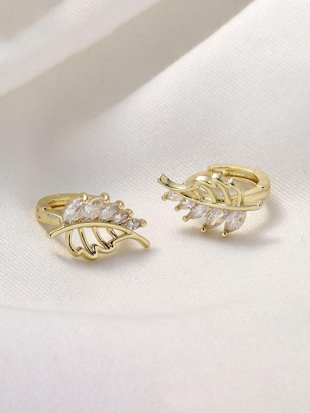 SALTY Gold-Plated Leaf Shaped Willow Chic Studs Earrings