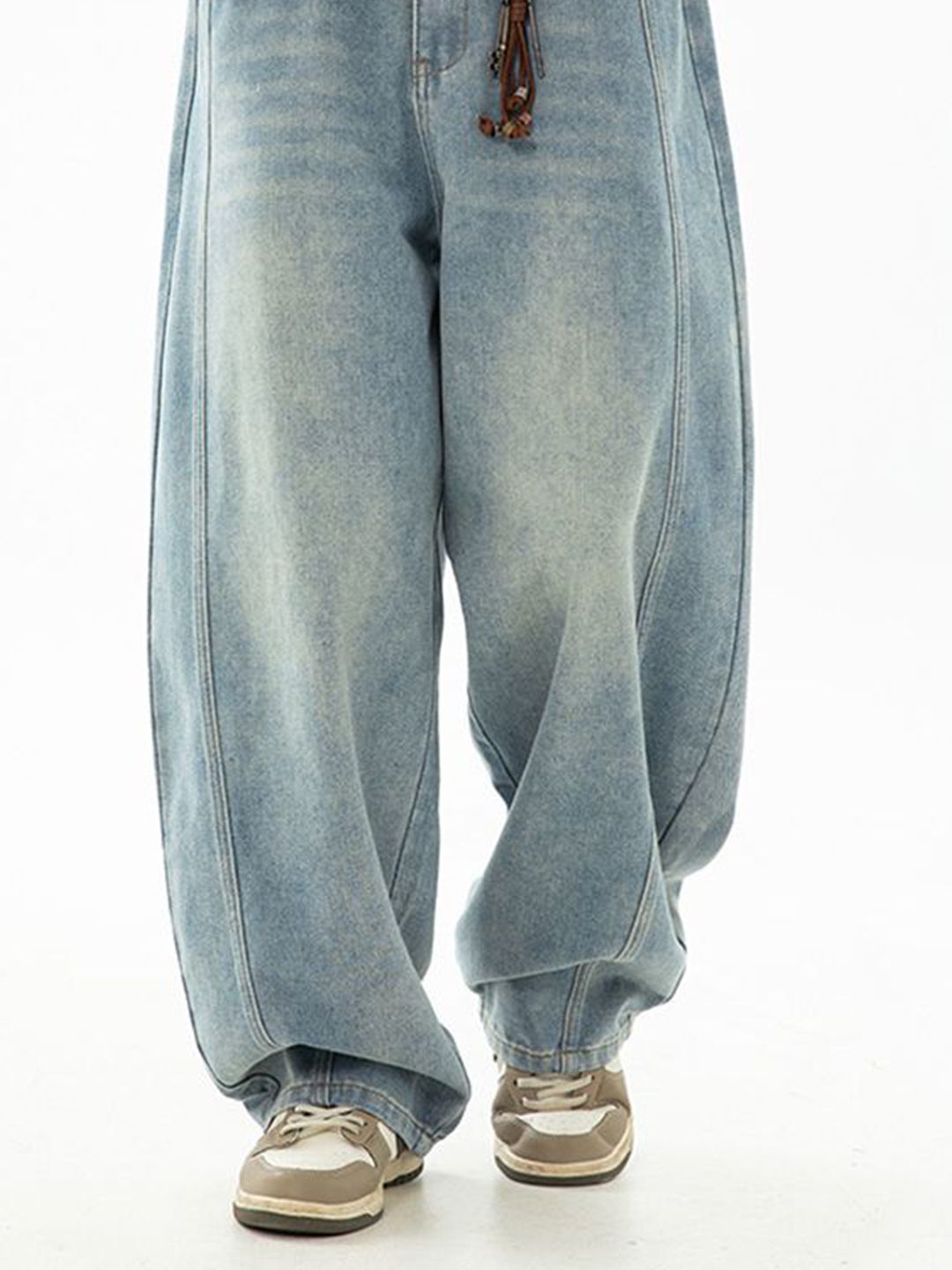 Men Wide Leg Mid-Rise Light Fade Jeans