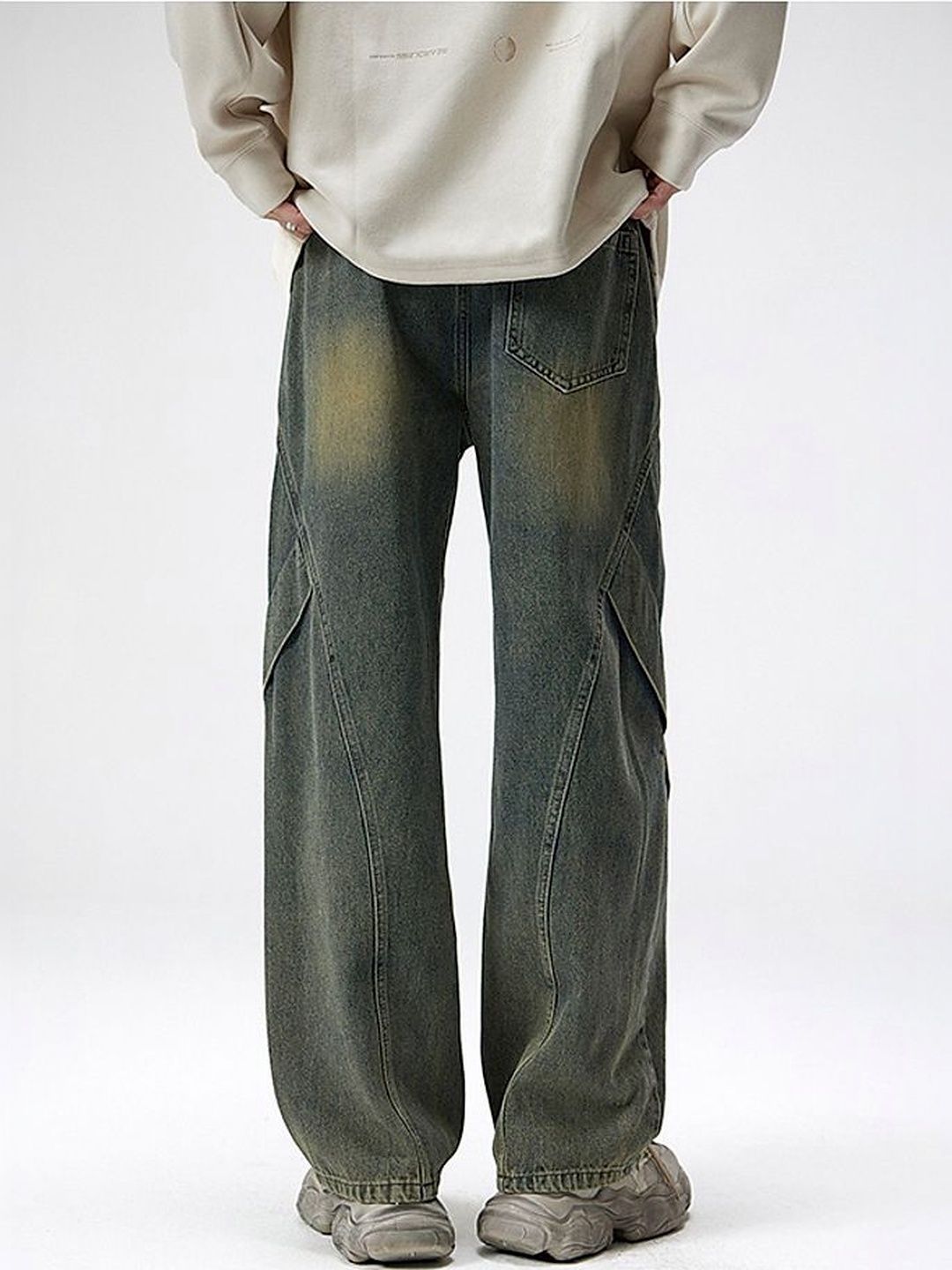 Men Wide Leg Mid-Rise Medium Jeans