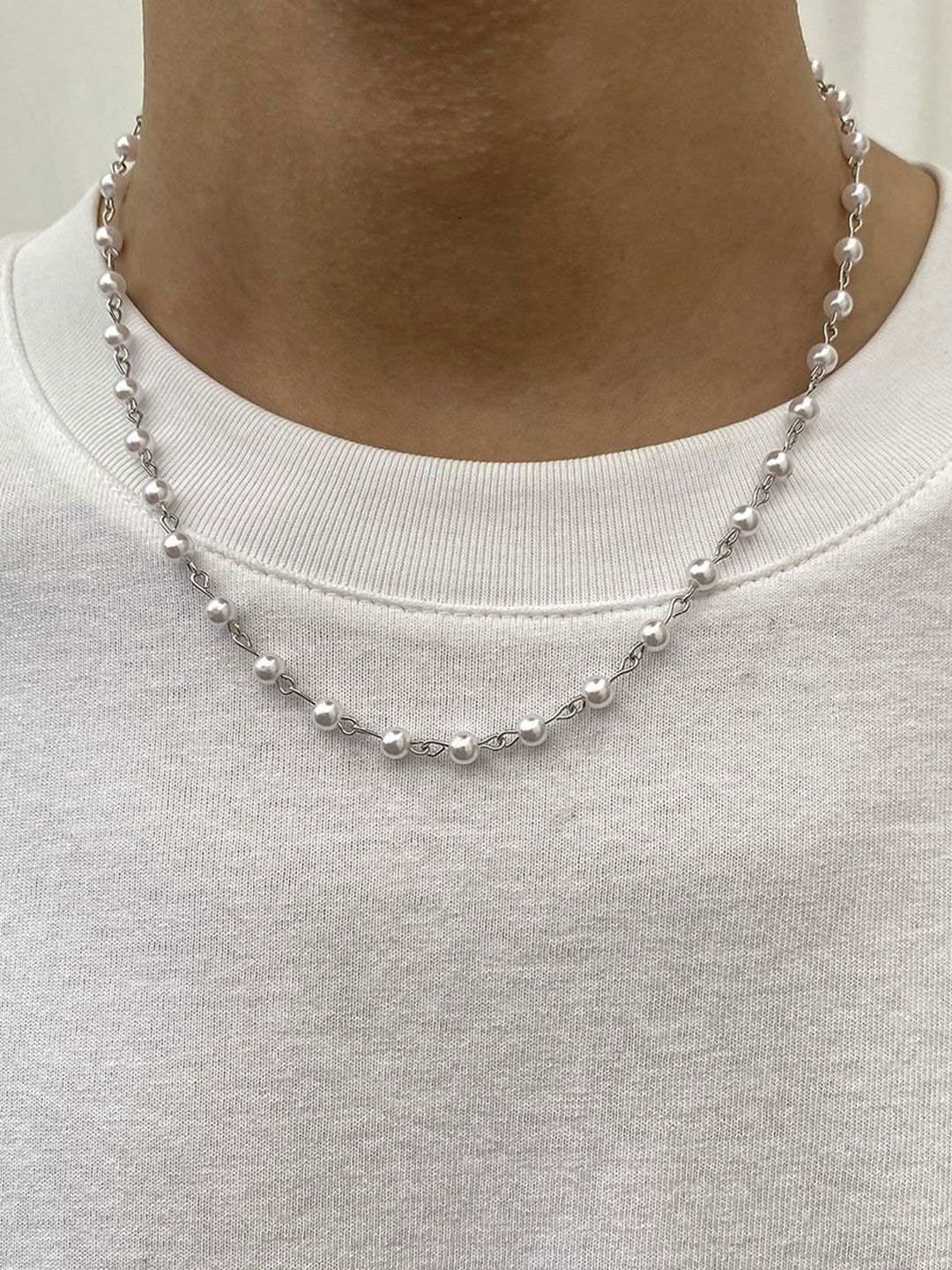 Silver-Plated Pearls Beaded Minimal Necklace