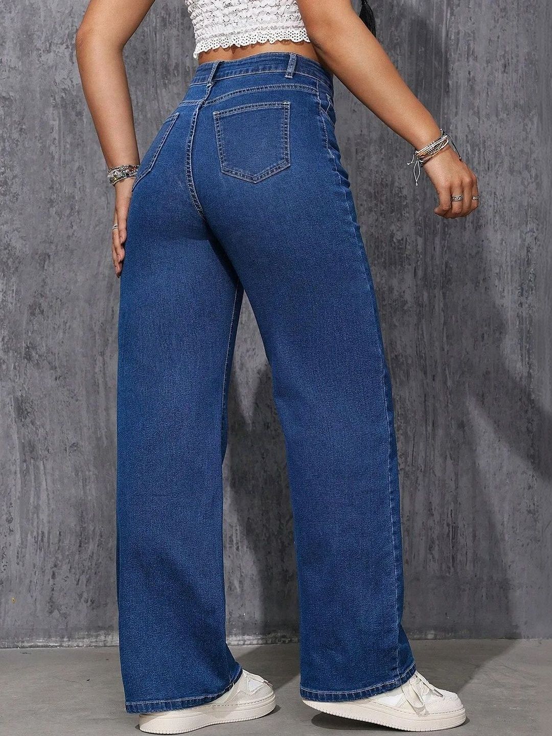 Women Classic Wide Leg High-Rise Stretchable Jeans