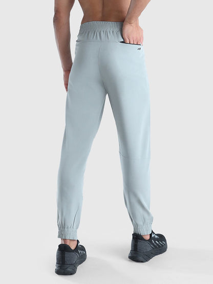 Men Tapered Fit Mid Rise Joggers