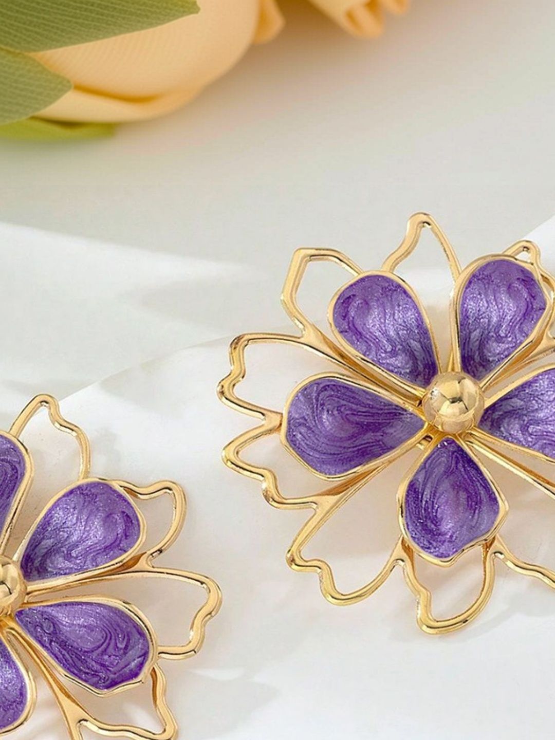 Floral Studs Earrings