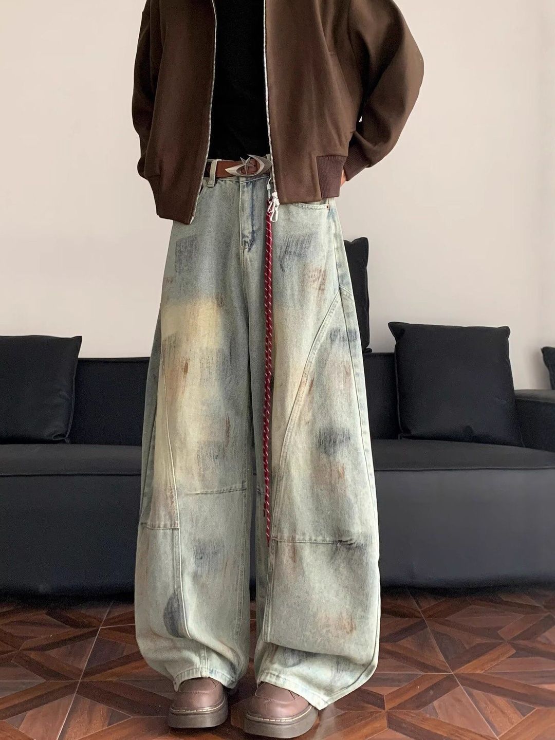 Men Wide Leg Low-Rise Light Fade Jeans
