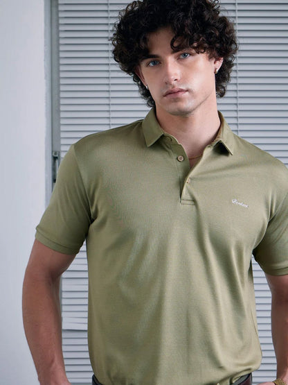 Men Solid Polo Collar T-shirt