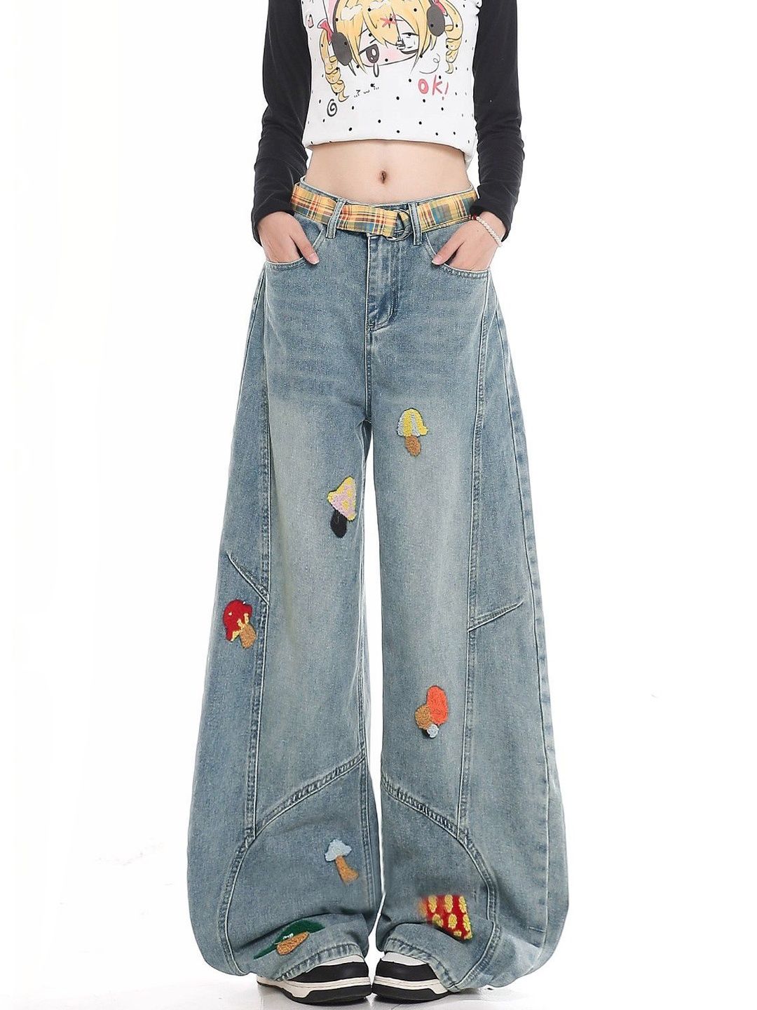 Women Wide Leg High-Rise Light Fade Embroidered Jeans