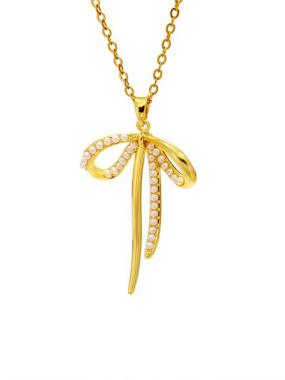 SALTY Cupids Bow Artificial Stones Studded Pendant With Chain