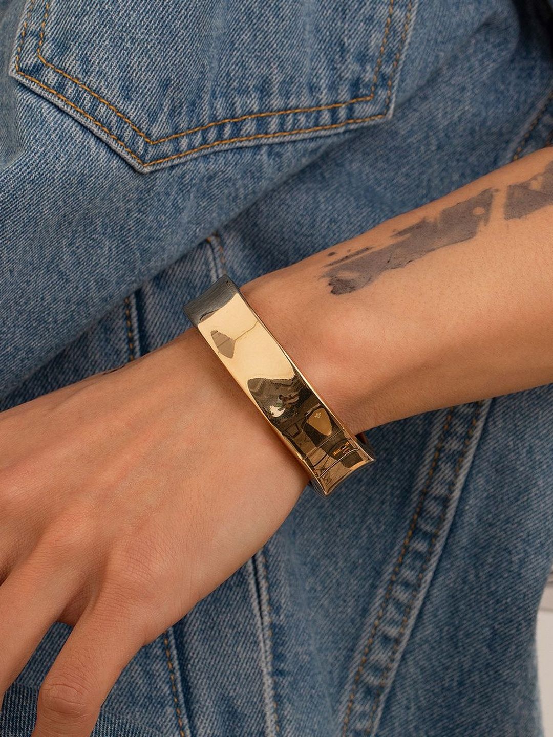 Men Gold-Plated Cuff Bracelet