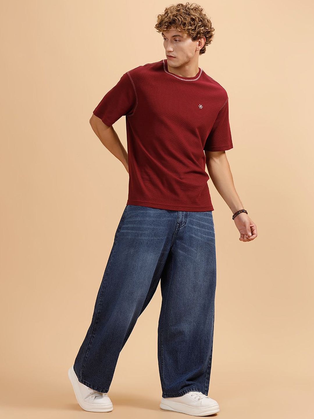 Men Cotton Comfort Mid-Rise Low Distress Light Fade Jeans