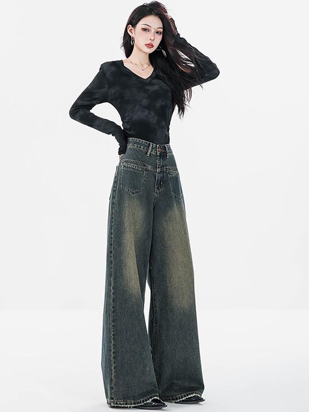 Women Relaxed Fit Heavy Fade Jeans