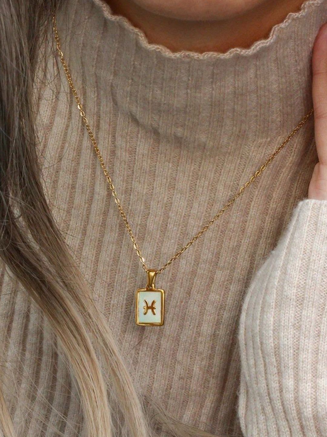 SALTY Gold & White Sign of the Stars Zodiac Pisces Pendant With Chain