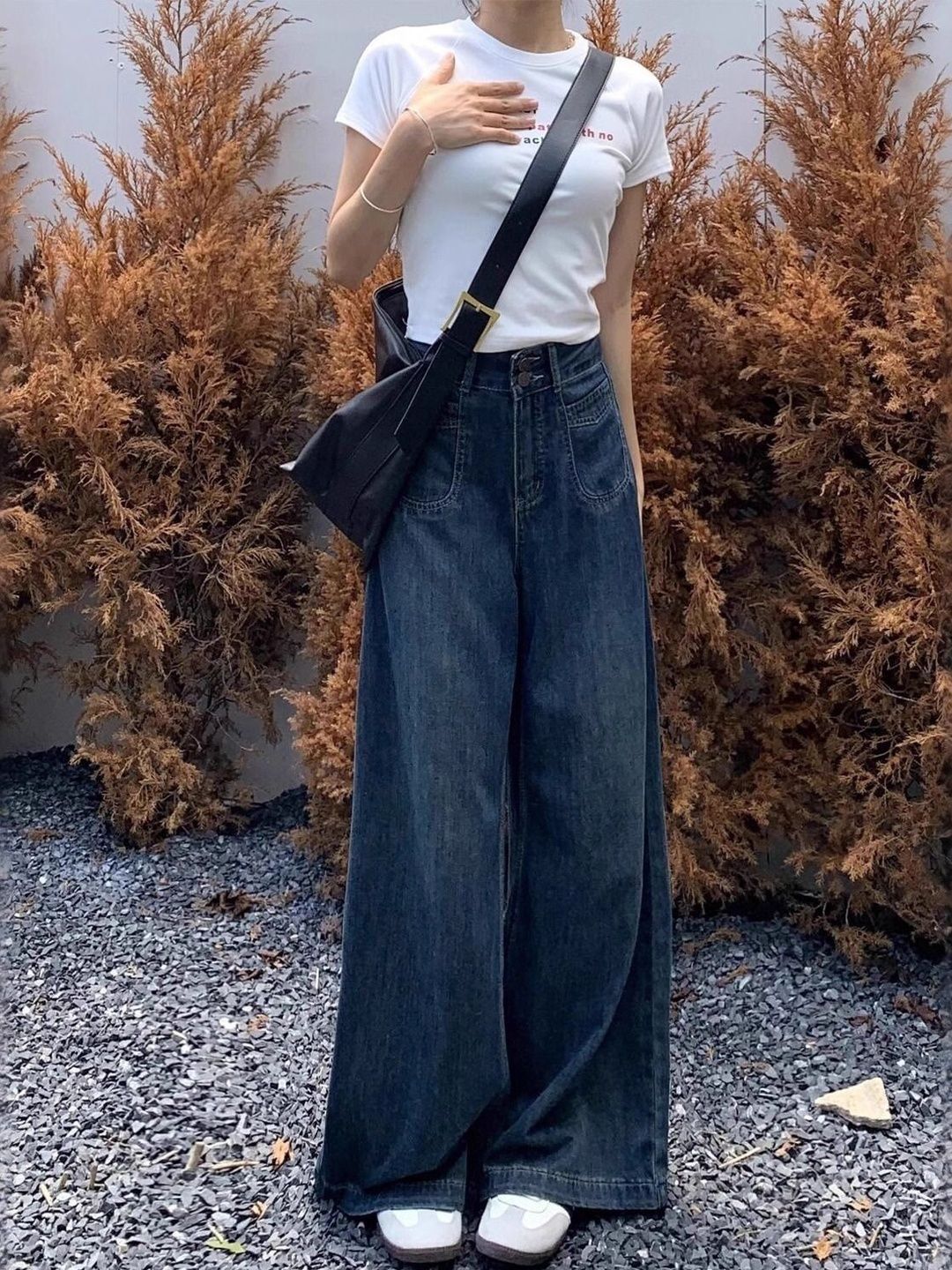 Women Flared Mid-Rise Light Fade Jeans