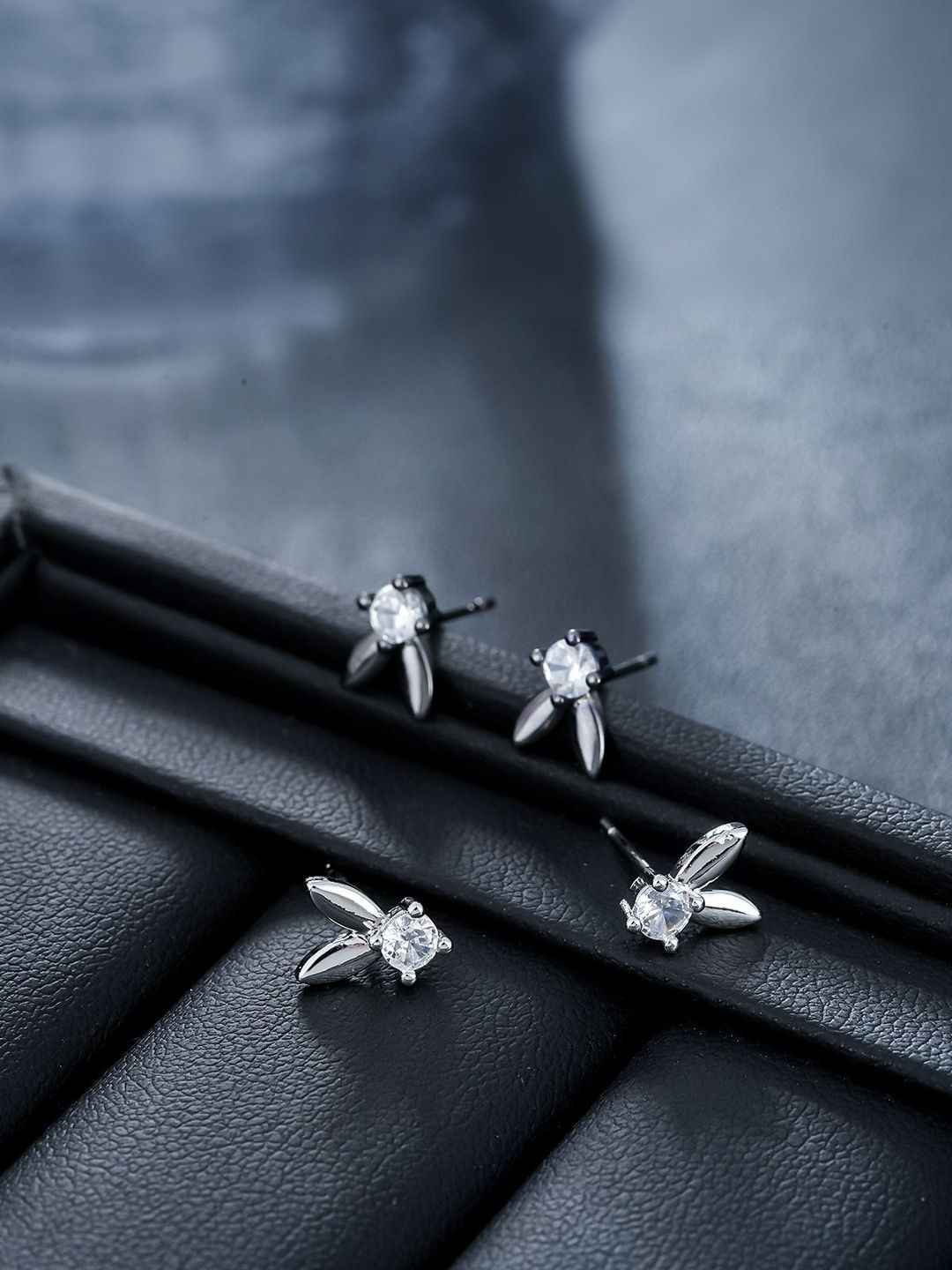 Diamond Shaped Studs Earrings