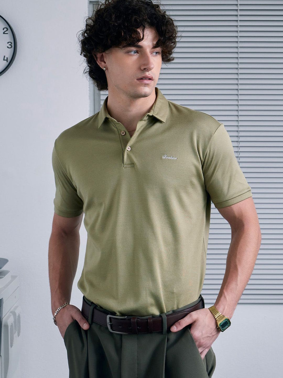 Men Solid Polo Collar T-shirt