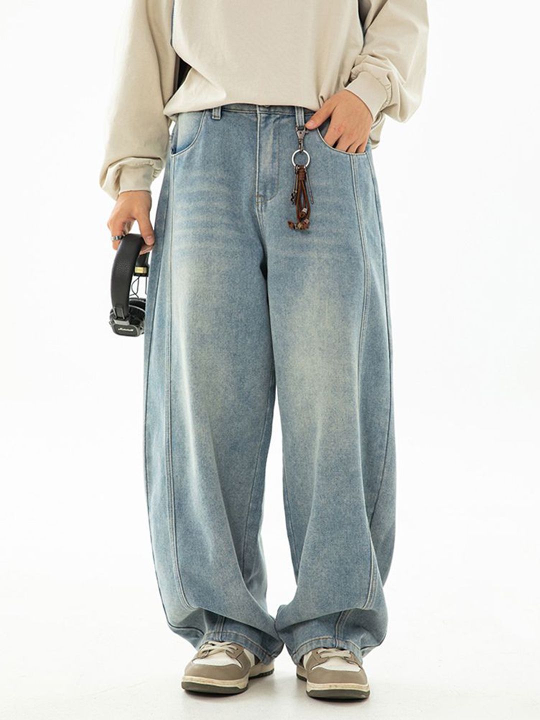 Men Wide Leg Mid-Rise Light Fade Jeans