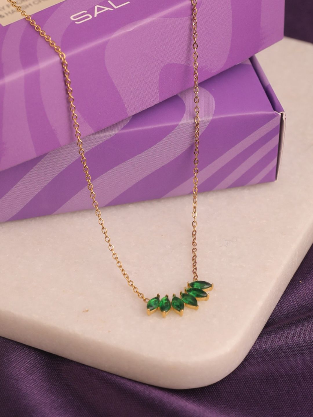 SALTY Stainless Steel Artificial Stones Studded Chain