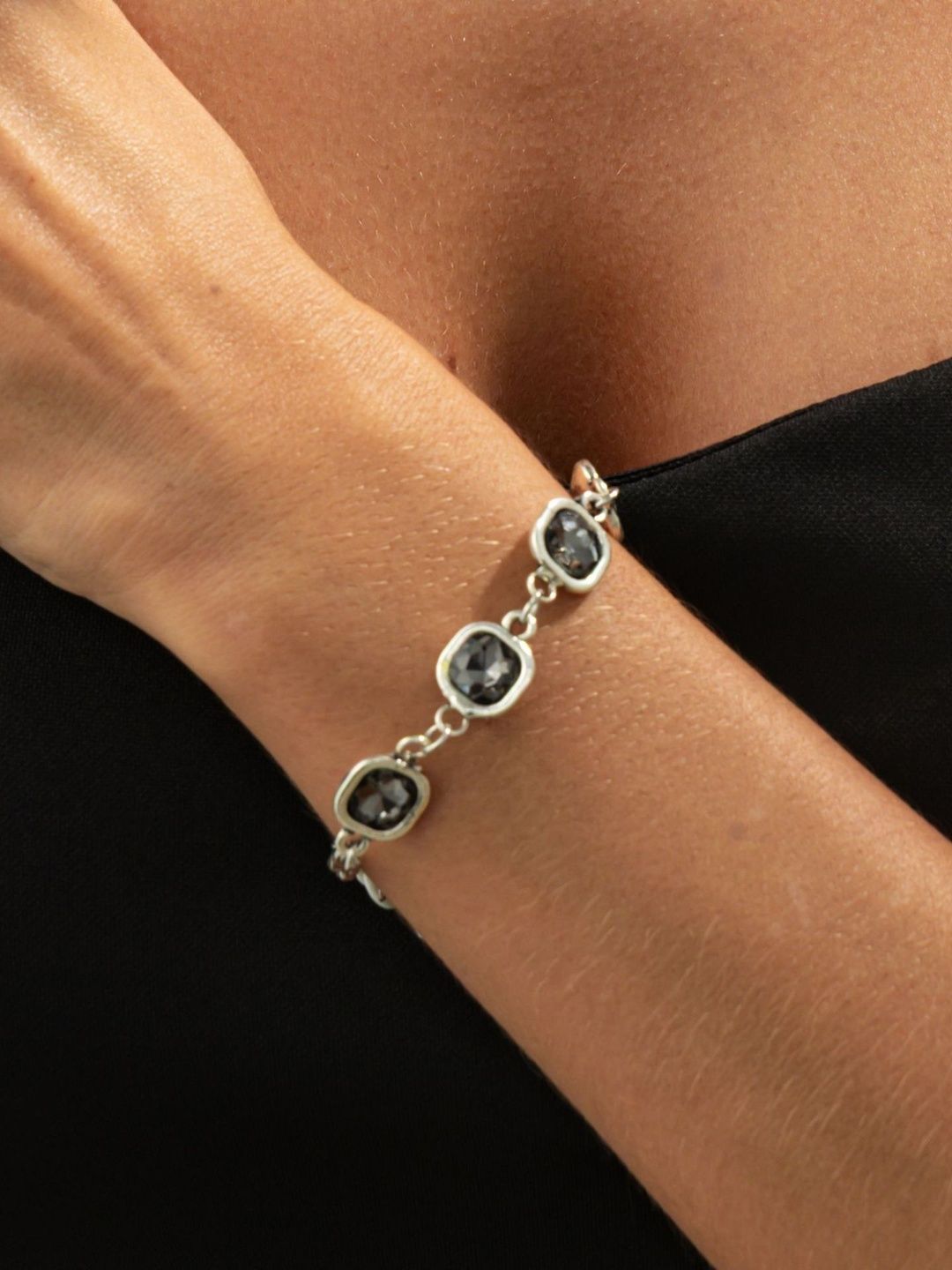 Women Silver-Plated Link Bracelet