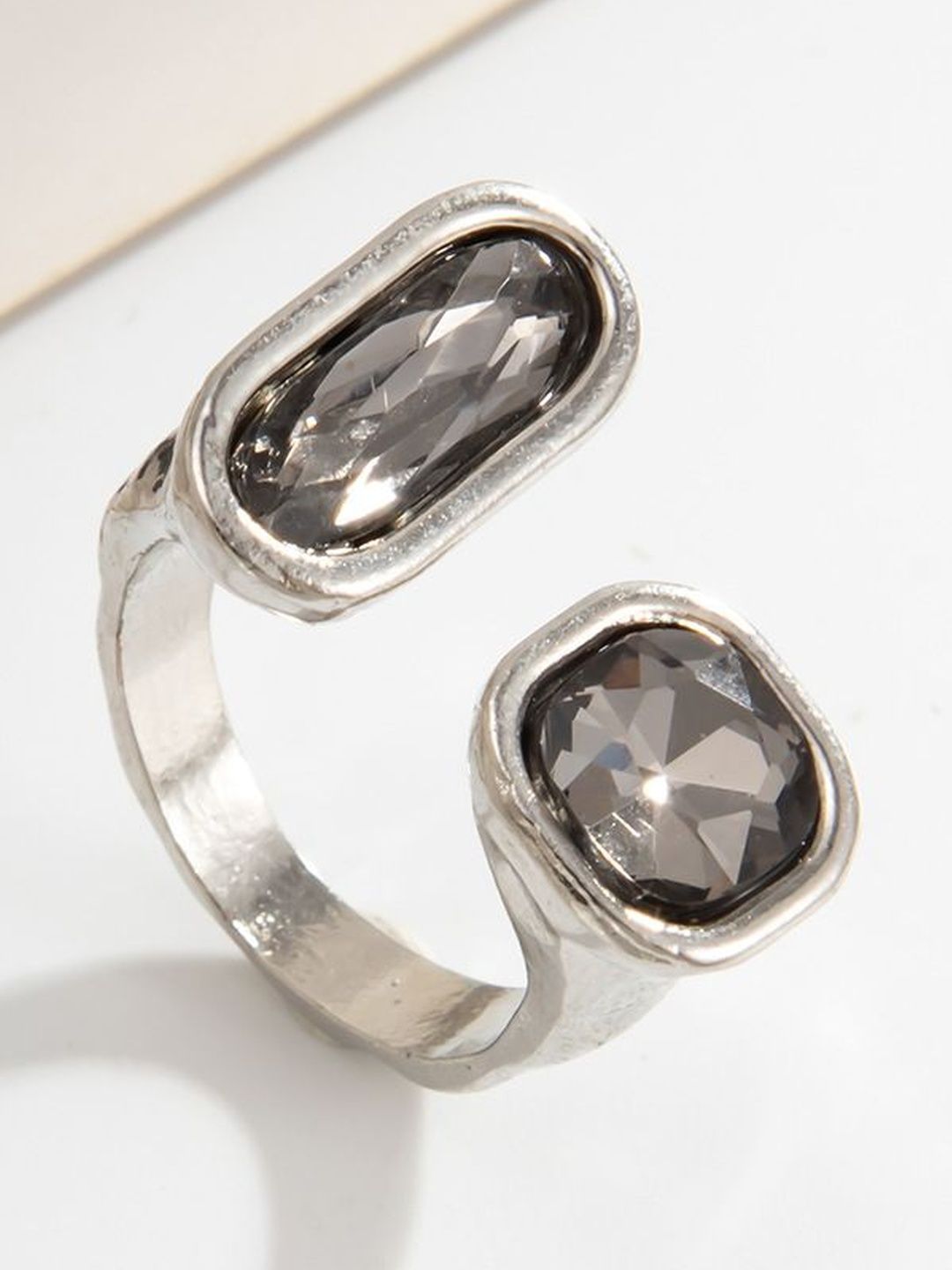 Silver-Plated Stone-Studded Finger Ring