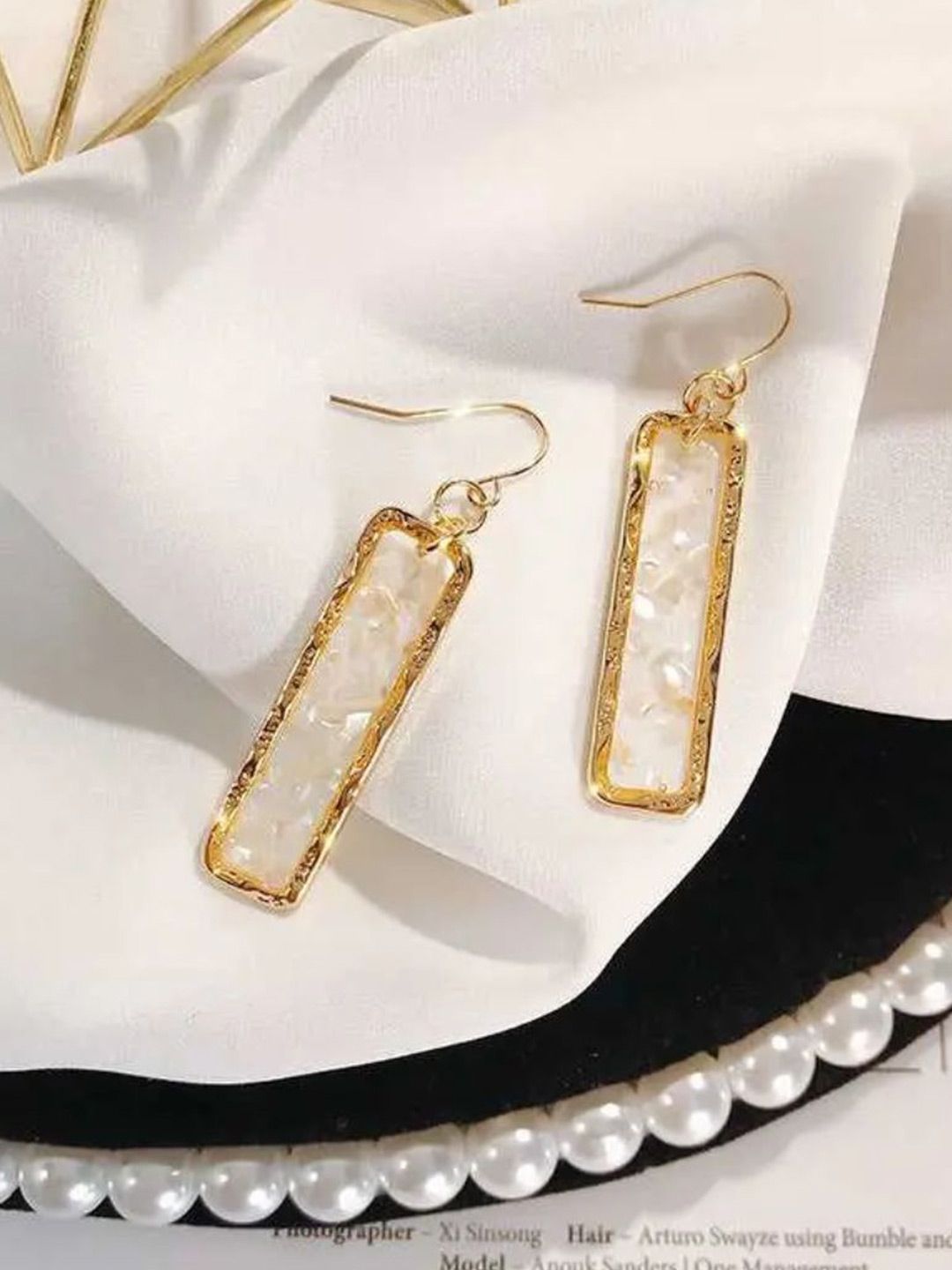 SALTY Pack of 2 Women Resin Long Bar Acrylic Dainty Gold Bling Drop Earrings