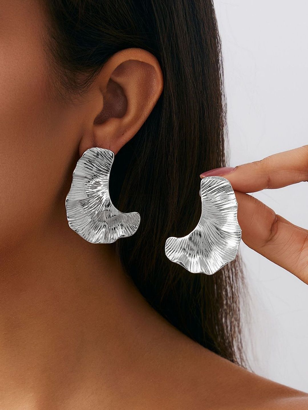 Silver-Plated Leaf Shaped Studs Earrings