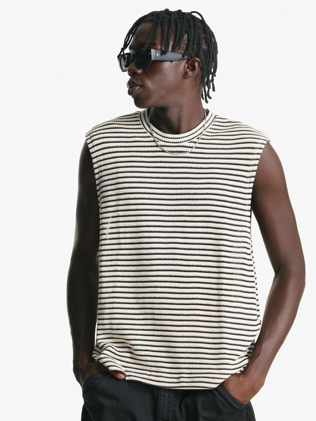 Sleeveless Oversized fit T-shirt