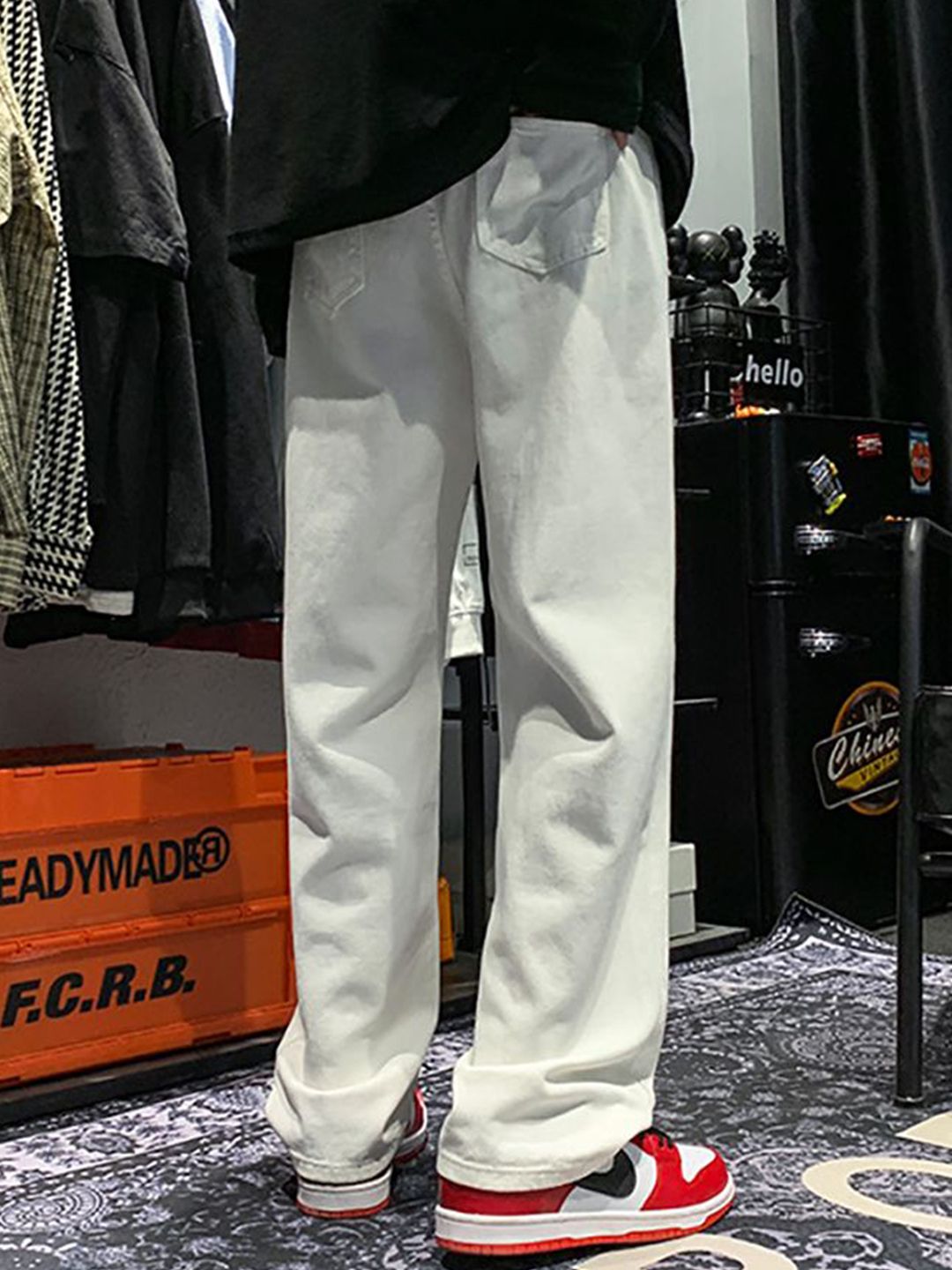 Men Straight Fit Light Fade Printed Jeans