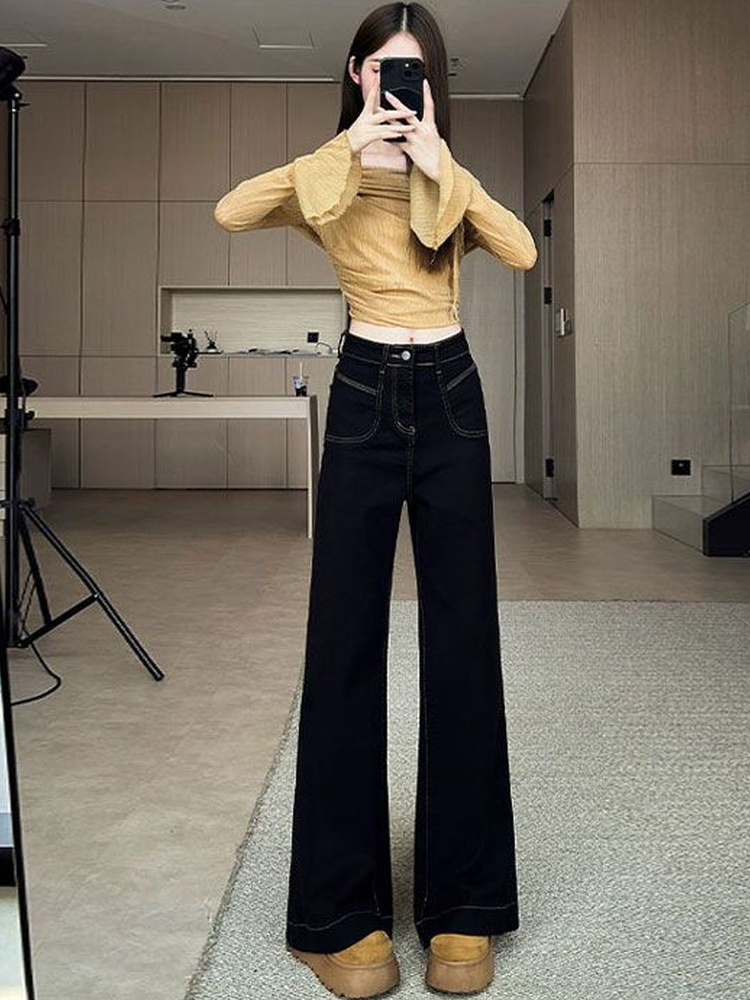 Women Bootcut High-Rise Light Fade Jeans
