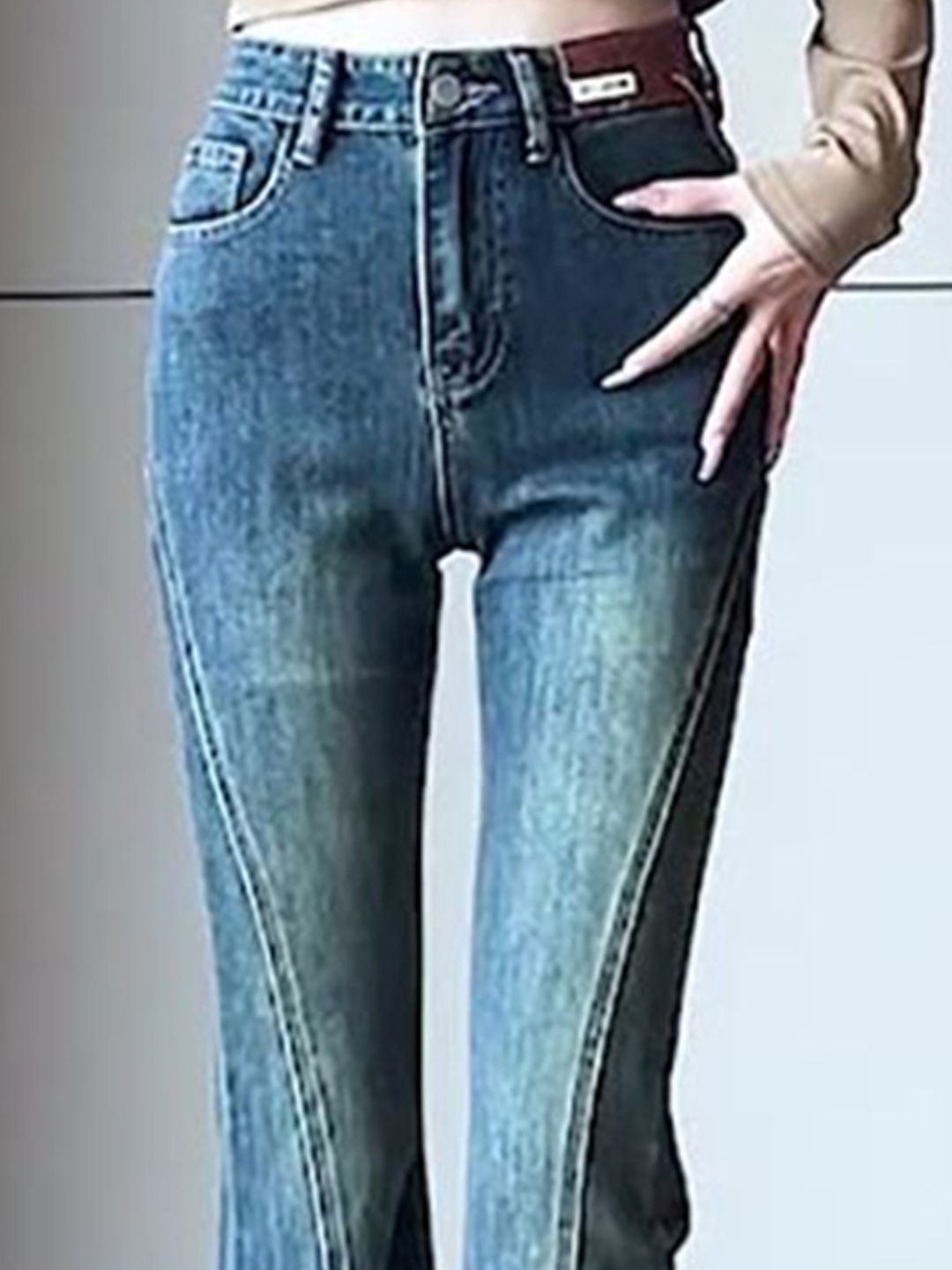 Women Flared Slash Knee Jeans