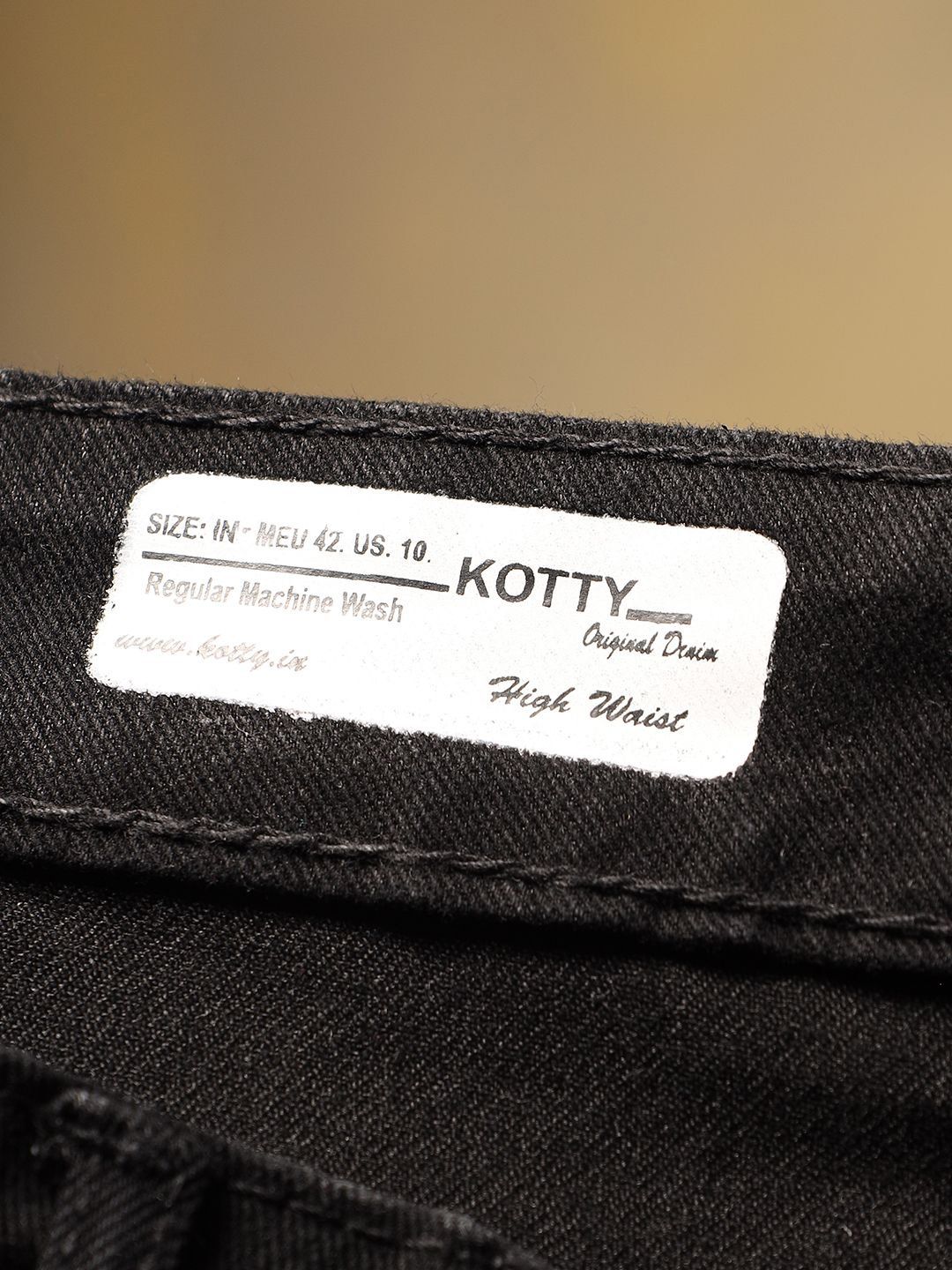 Men Straight Fit Mid-Rise Cotton Stretchable Jeans