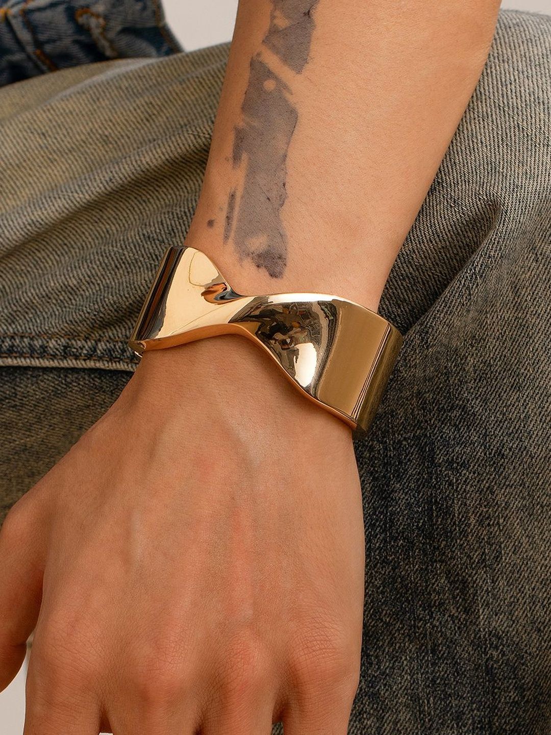 Men Gold-Plated Cuff Bracelet