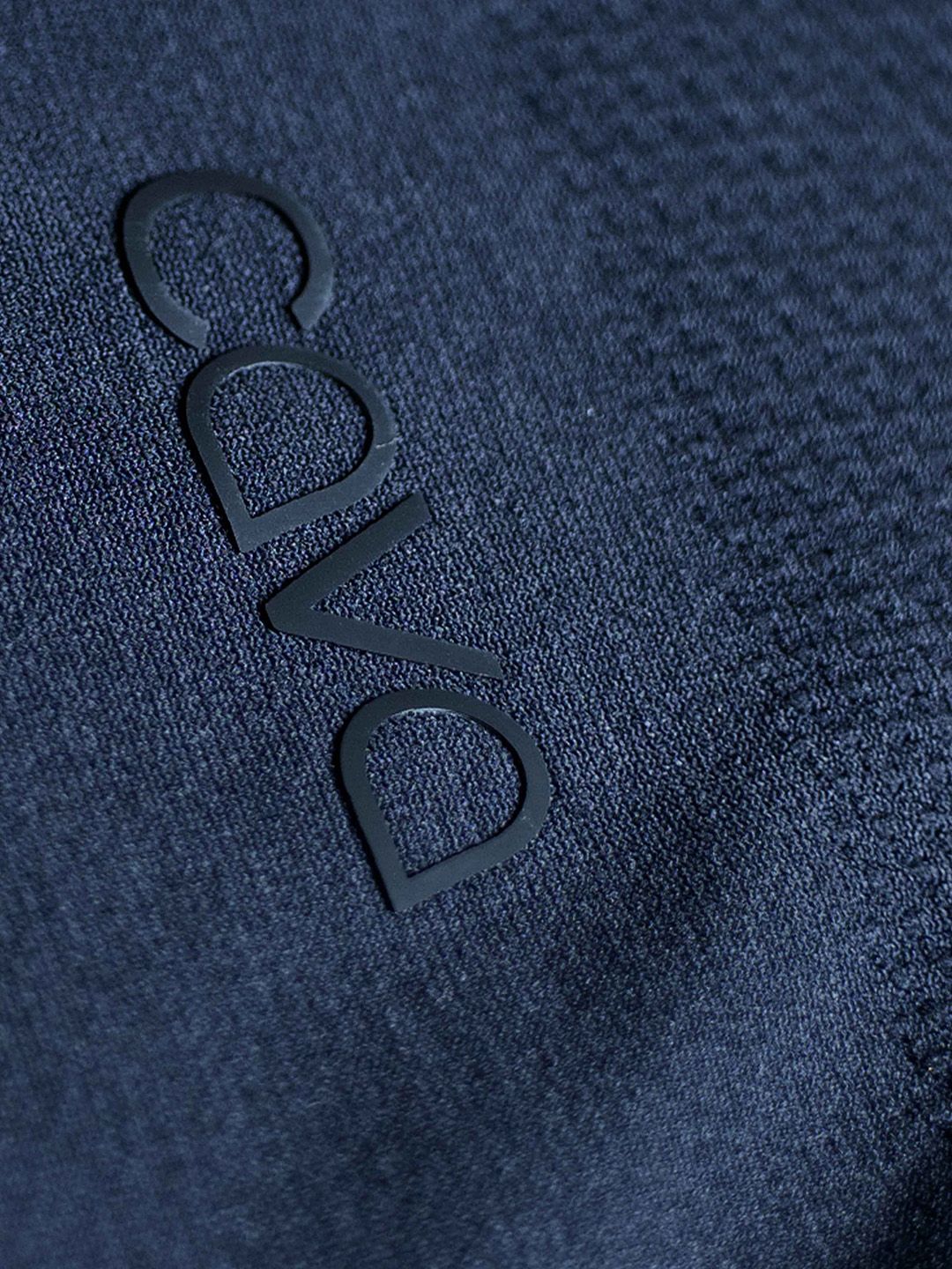 Black Pulse Seamless Tee