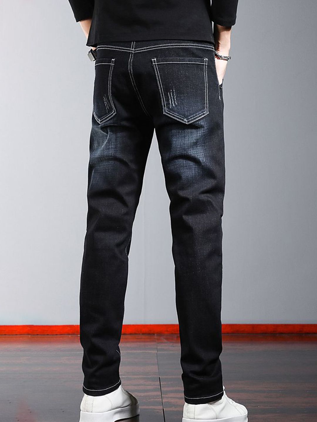 Men Slim Fit Mid-Rise Heavy Fade Stretchable Jeans