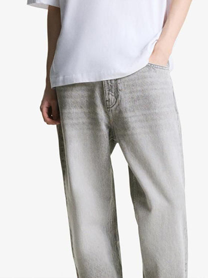 Tapered loose fit jeans