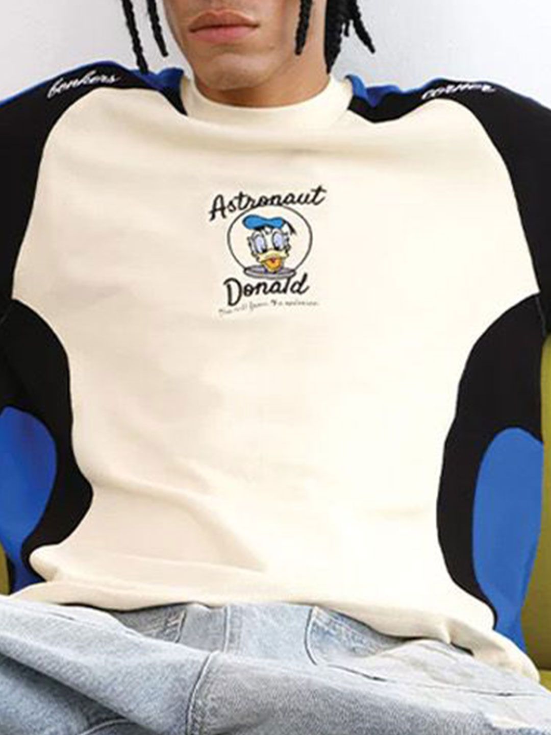Men Donald Duck Graphic Printed Round Neck Cotton Oversized T-shirt