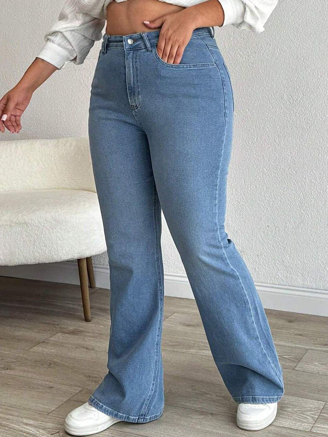 Women Flared Light Fade High-Rise Jeans