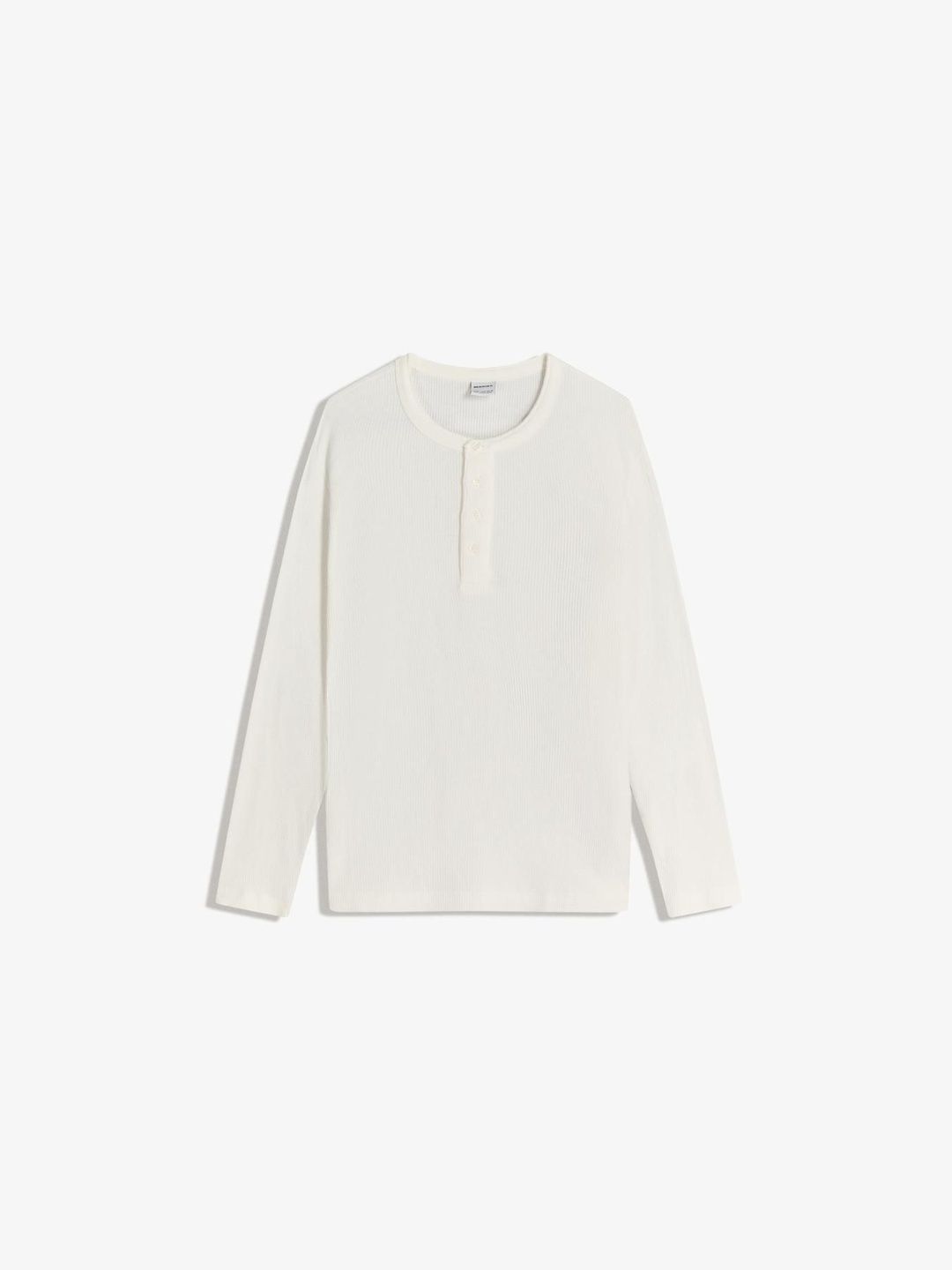 Long-sleeve slim-fit Henley collar T-shirt