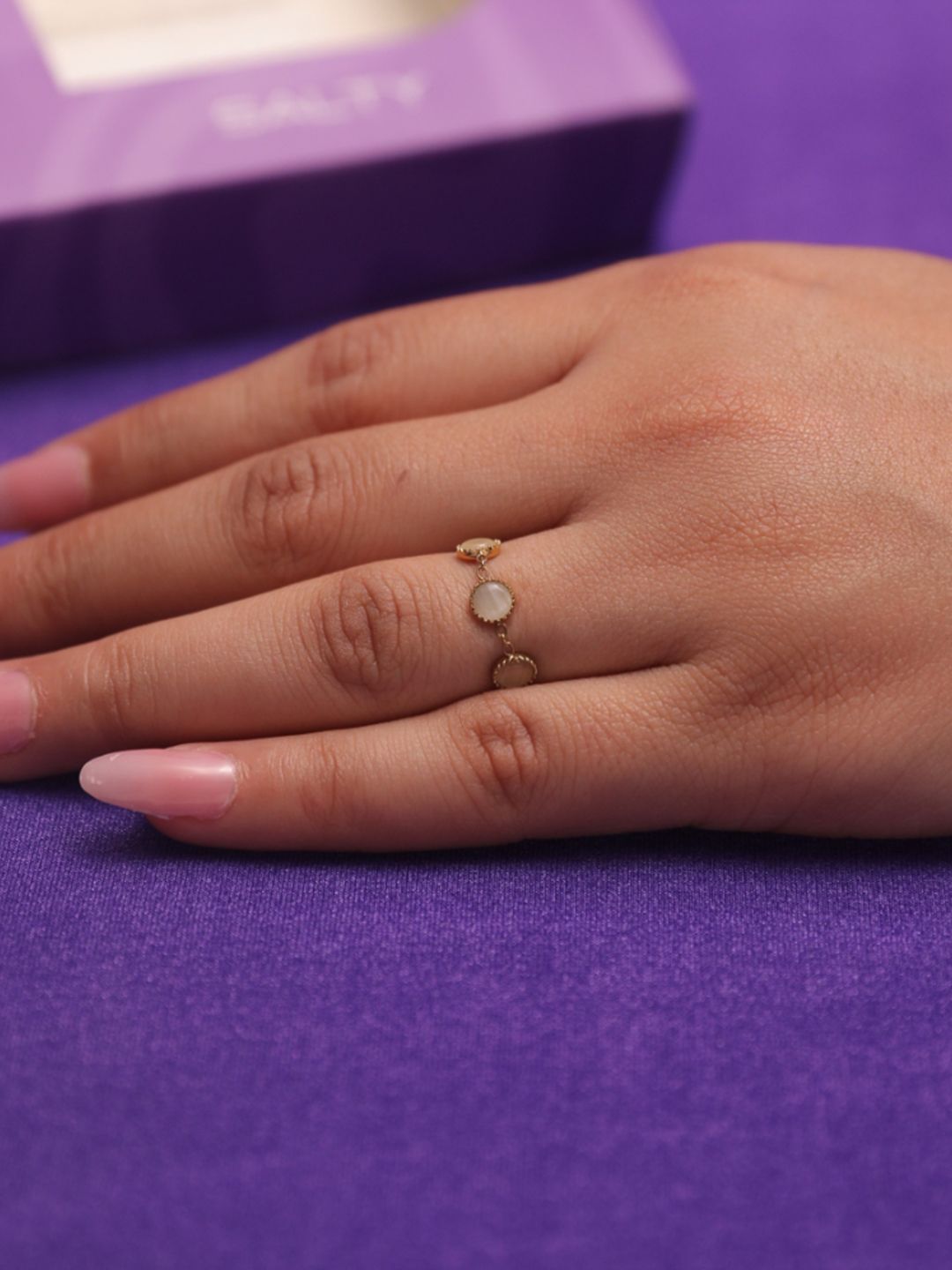 SALTY Opalescent Chain Ring for Women
