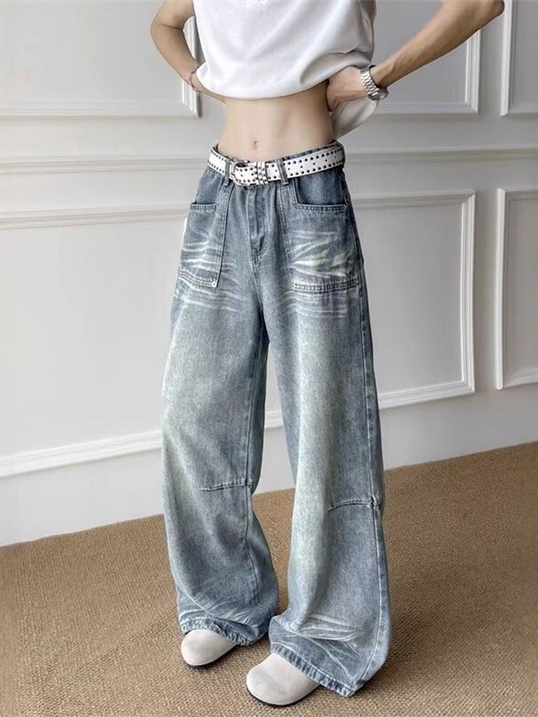 Men Flared Low-Rise Cotton Jeans