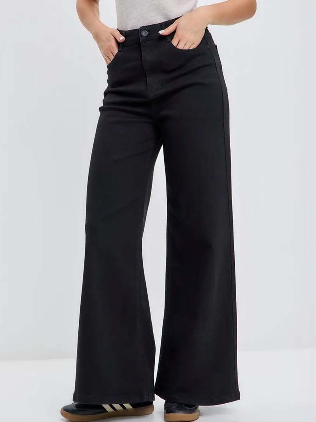 Women Wide Leg High-Rise Jeans