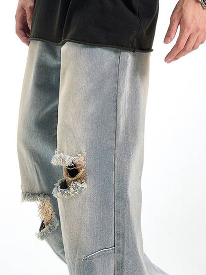Men Relaxed Fit Slash Knee Light Fade Jeans