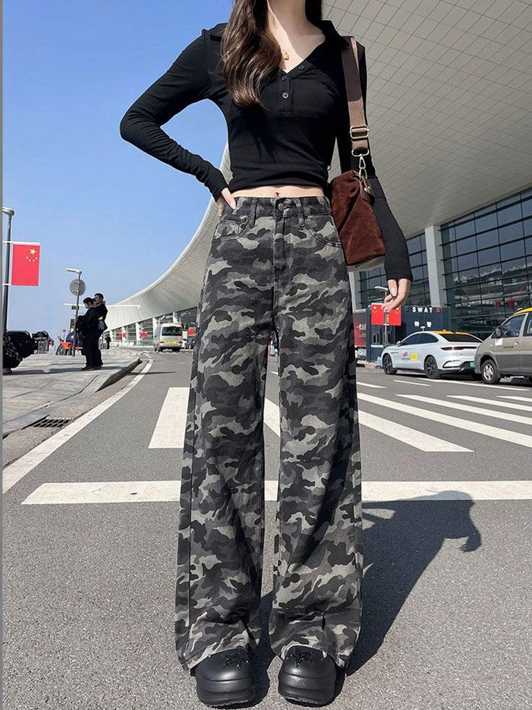 Women Wide Leg High-Rise Printed Jeans