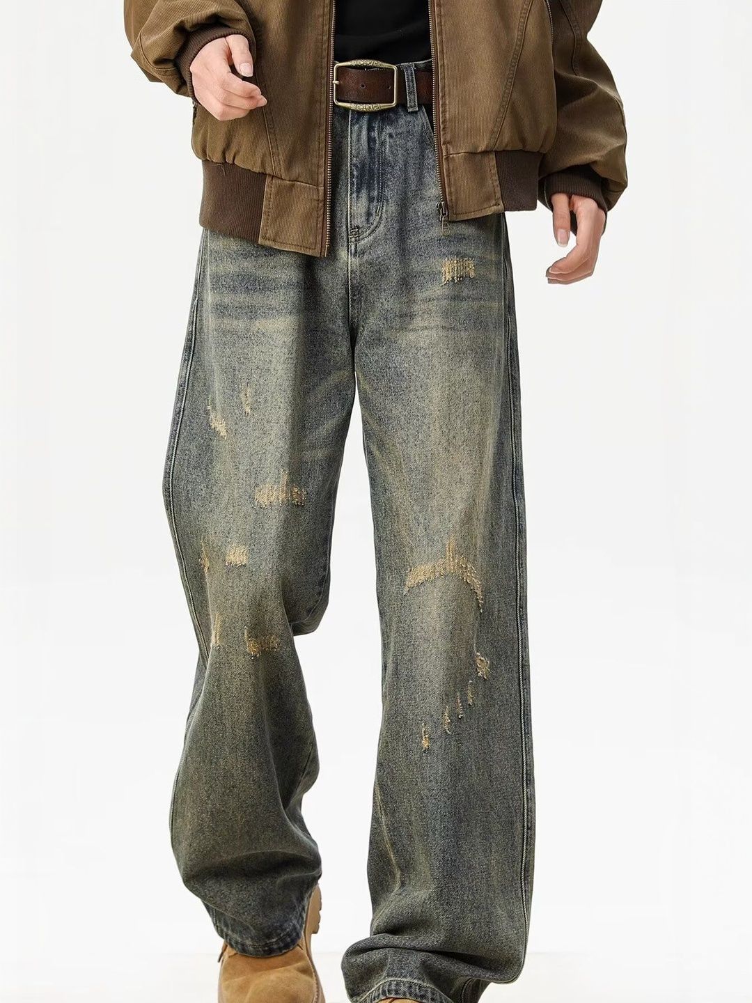 Men Wide Leg Mid-Rise Light Fade Jeans