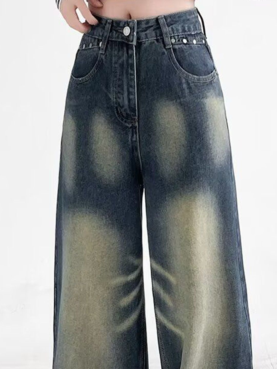 Women Regular Fit Mid-Rise Light Fade Jeans