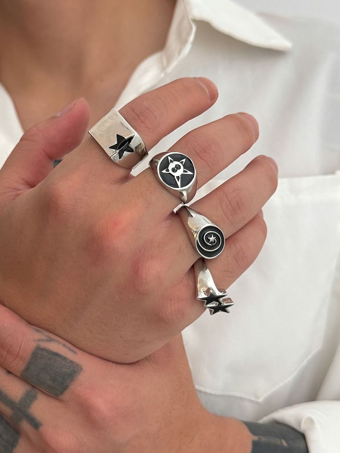 Men Set Of 4 Silver-Plated Finger Ring