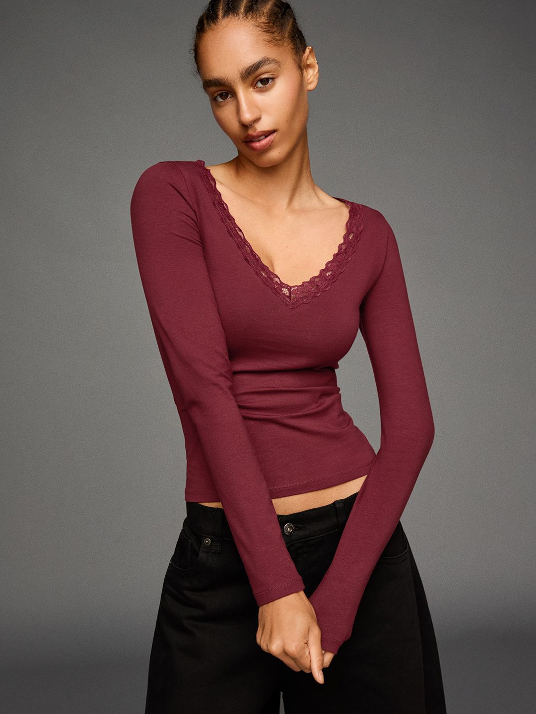 Long sleeve lace T-shirt