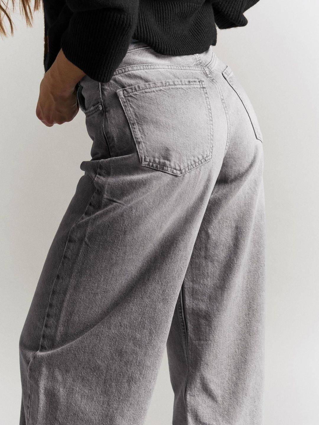 Women High-waist barrel jeans