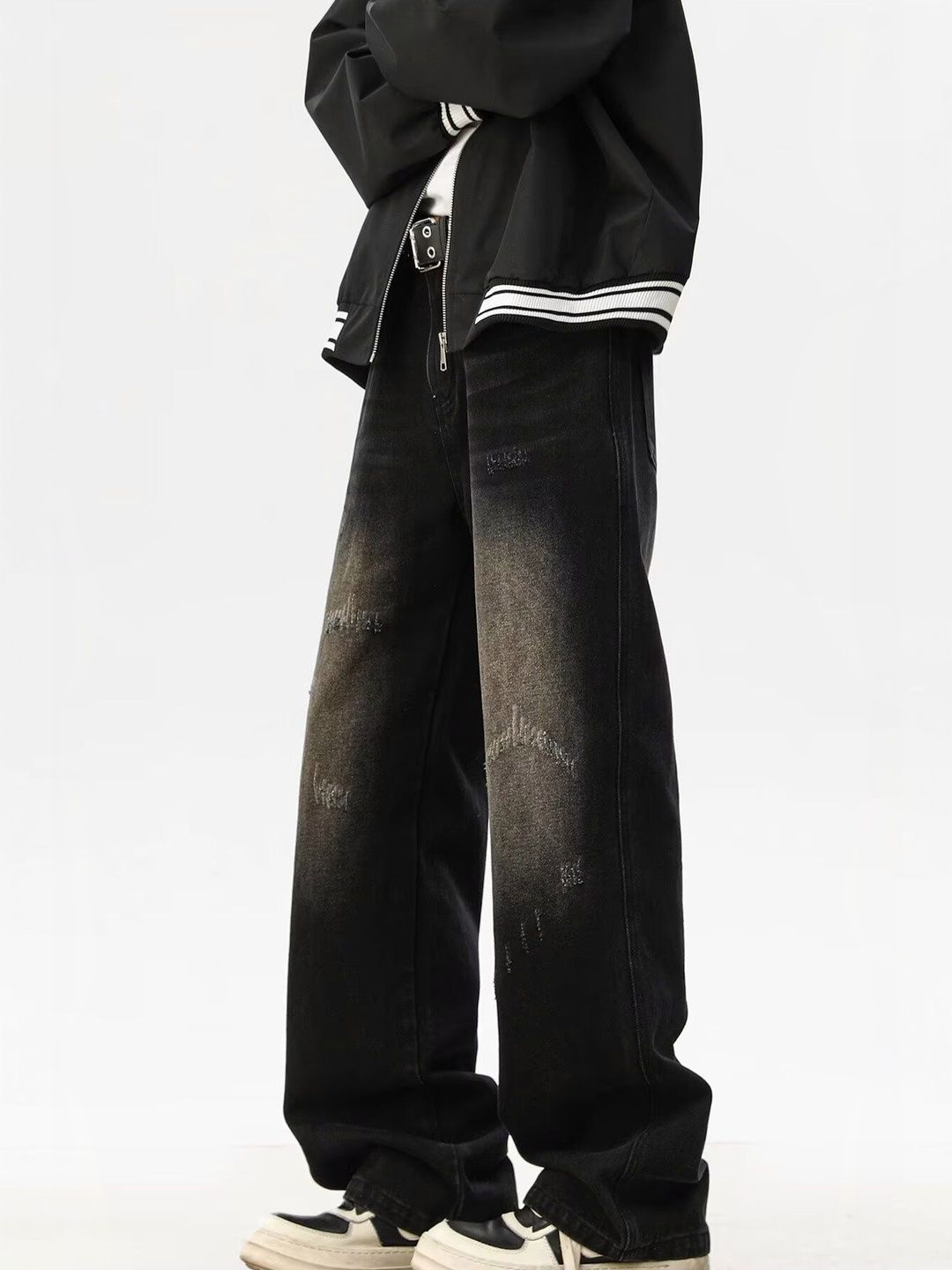 Men Baggy Mid-Rise Light Fade Jeans