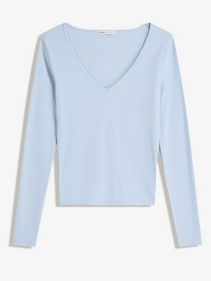 Long sleeve V-neck T-shirt