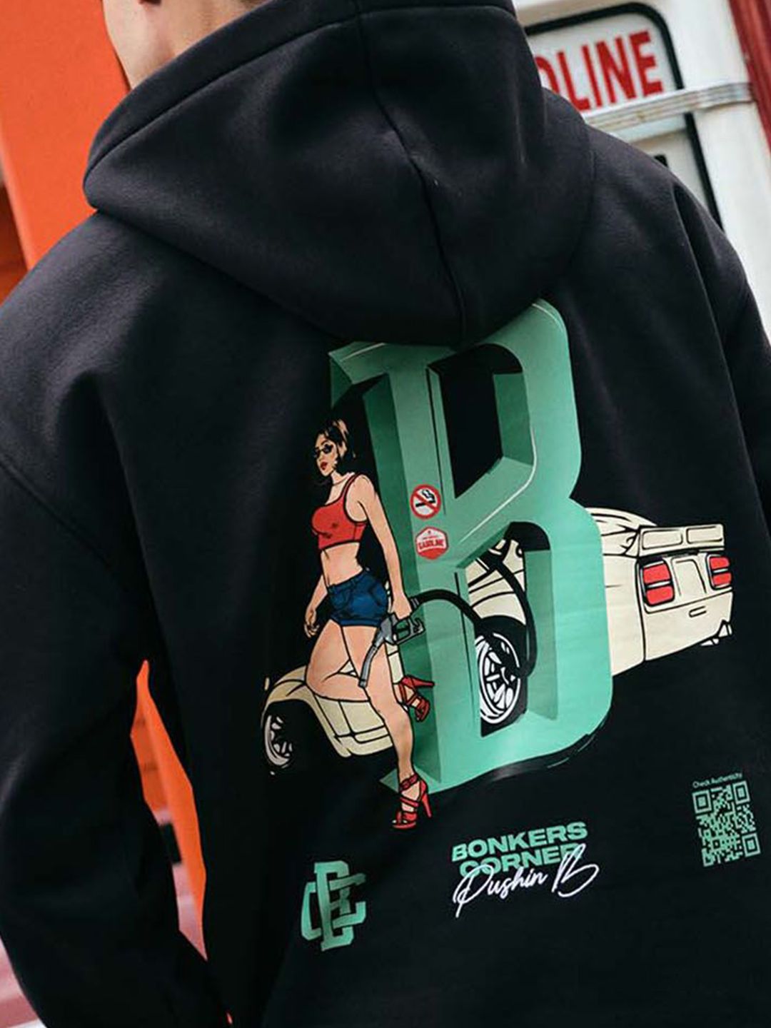 Men Printed Hooded Pullover Sweatshirt