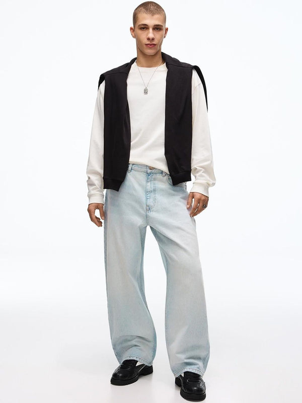 Embroidered barrel-leg jeans